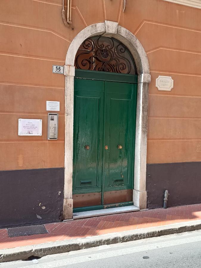 Casa Alexandra In Centro E A Pochi Passi Dal Mare Lägenhet Imperia Exteriör bild